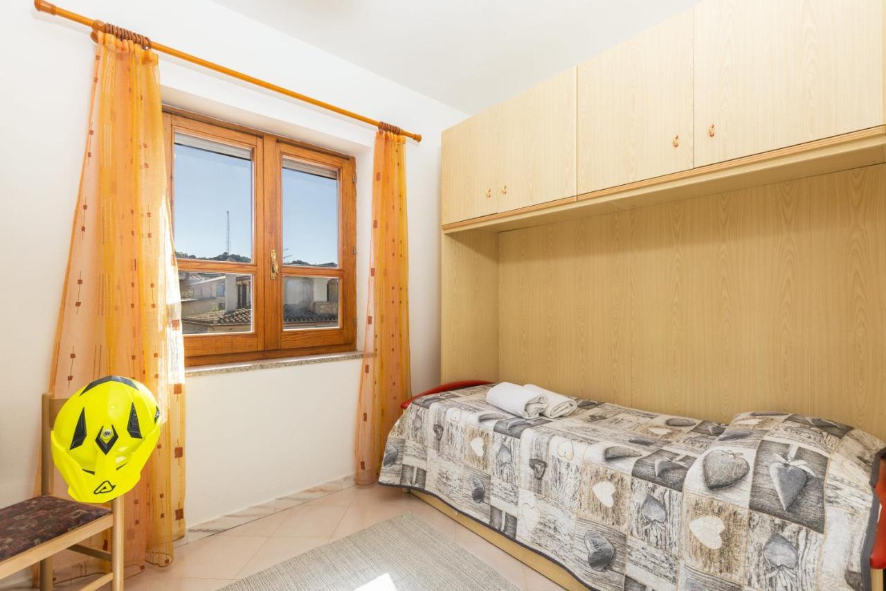 Casa A Due Passi Dal Mare Leilighet Àrbatax Eksteriør bilde